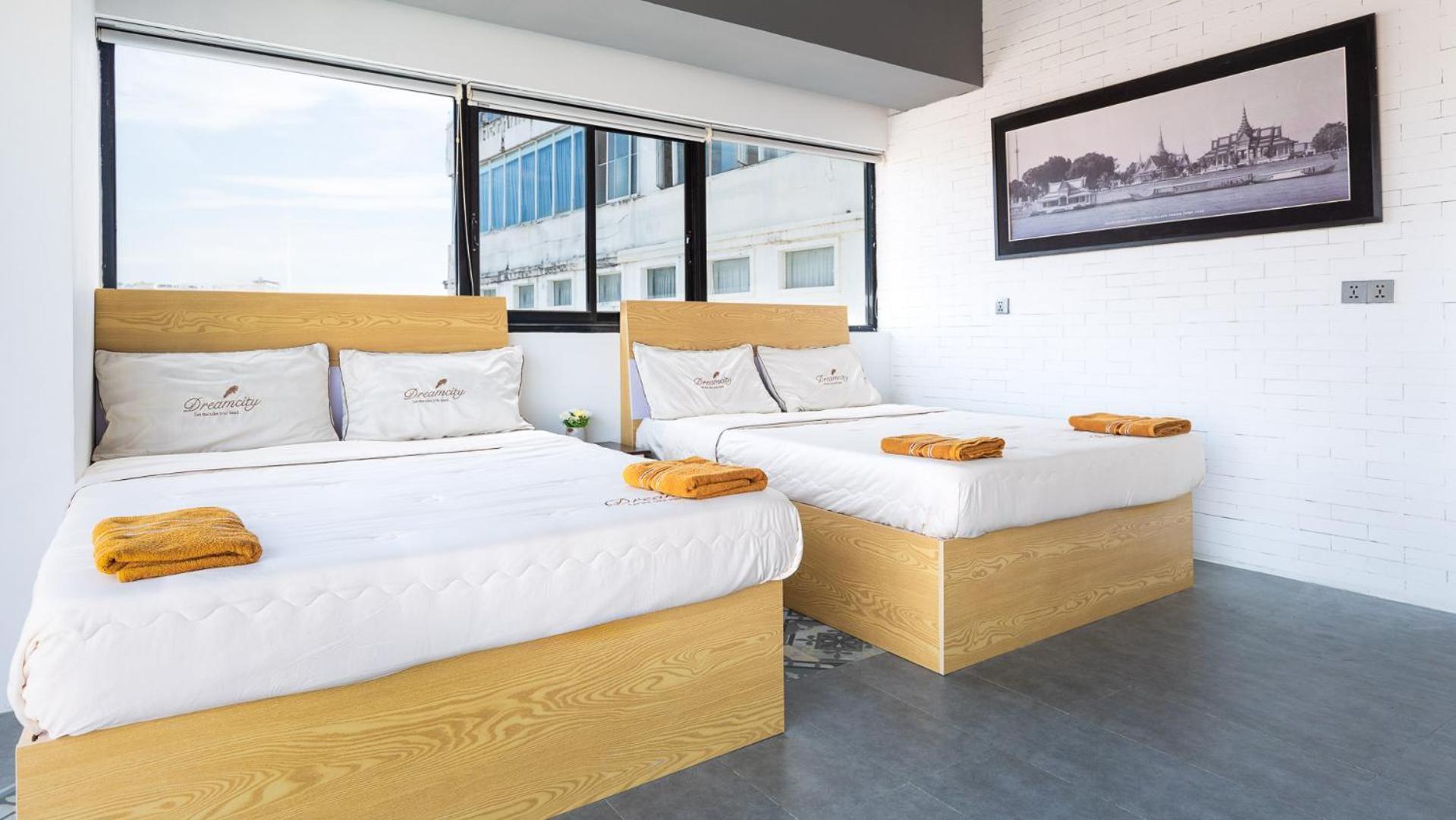 Sky Hotel Central Phnom Penh - Rooms & Apartments Exterior photo